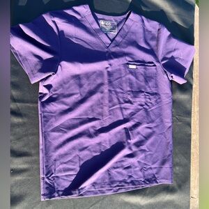 figs scrub top